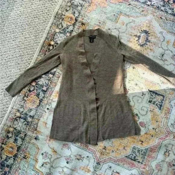 Adrienne Vittadini Cardigan Sweater Womens XS  100% extra fine merino Wool - Picture 1 of 4